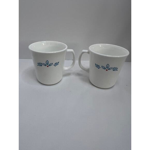 Vintage Set of 2 Corning Ware Coffee Cups with RARE Pattern! - Picture 1 of 5